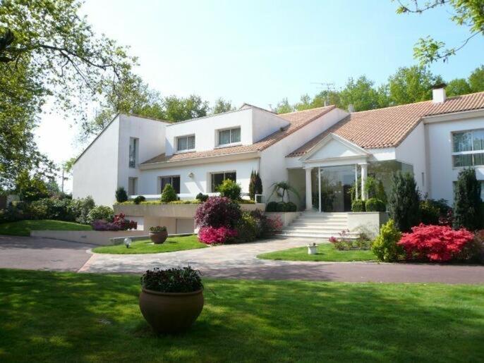 Hotel Du vignoble à l'Atlantique - Les Jardins de la Muse Basse-Goulaine Esterno foto
